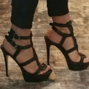 BCBGeneration veronika platform pumps